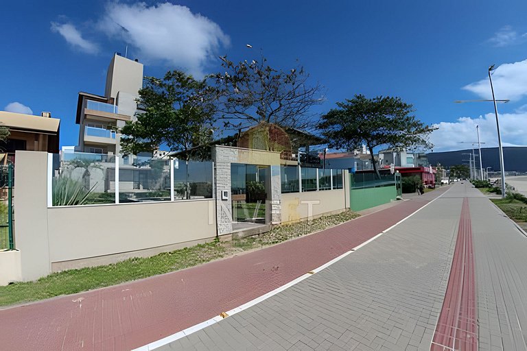 Aluguel Cobertura duplex frente ao mar em Bombas